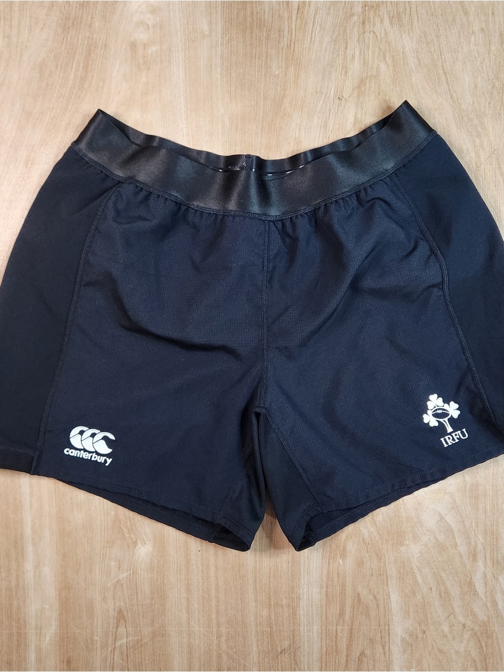 Canterbury Of New Zealand Mens Black Rugby Shorts Size 40